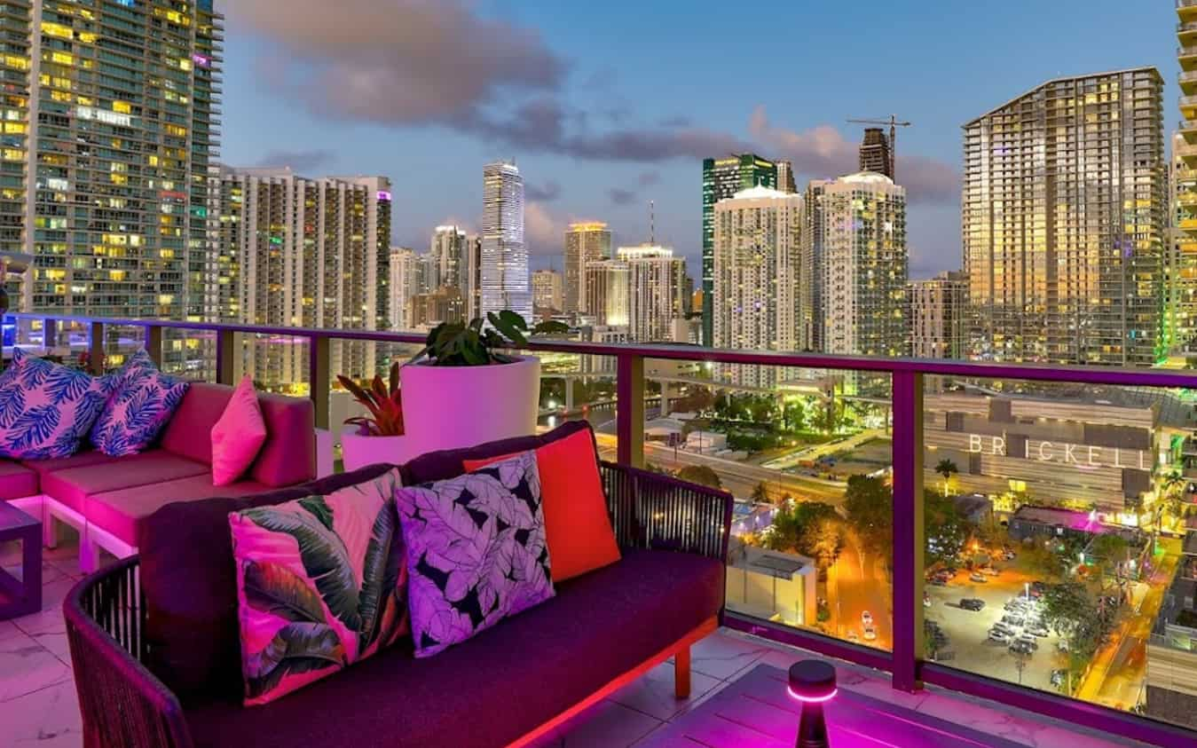 Rosa Sky Rooftop Bar in Miami